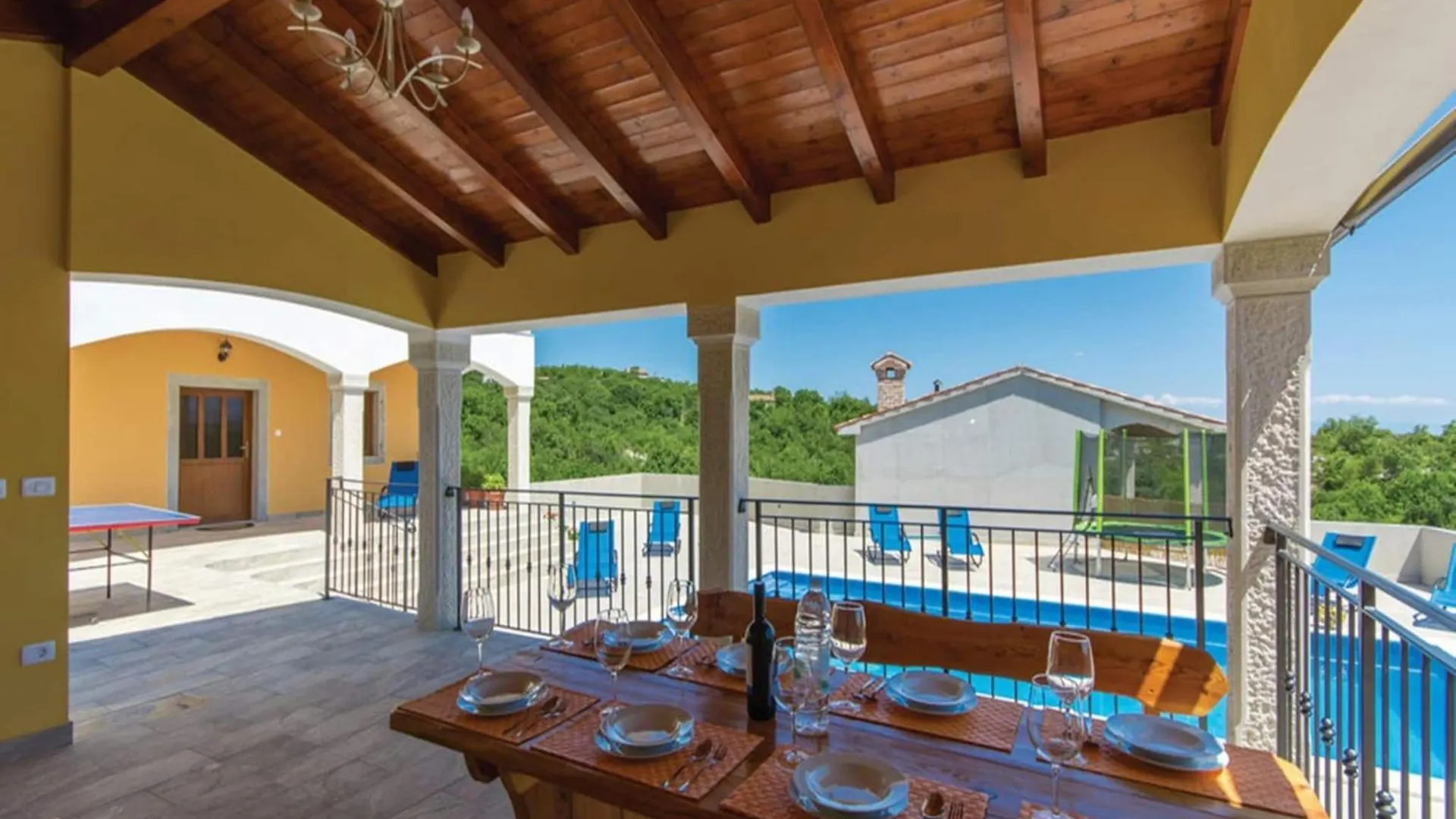 Villa With Private Pool & Sea View Koromačno