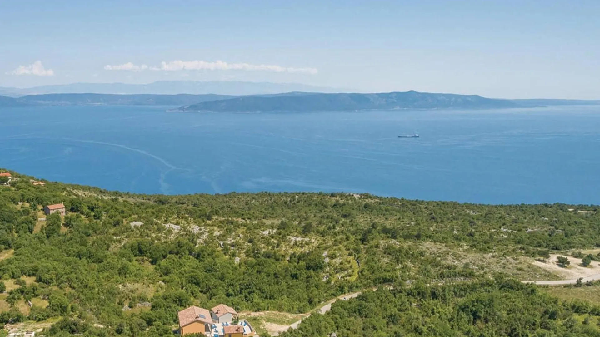Villa With Private Pool & Sea View Koromačno